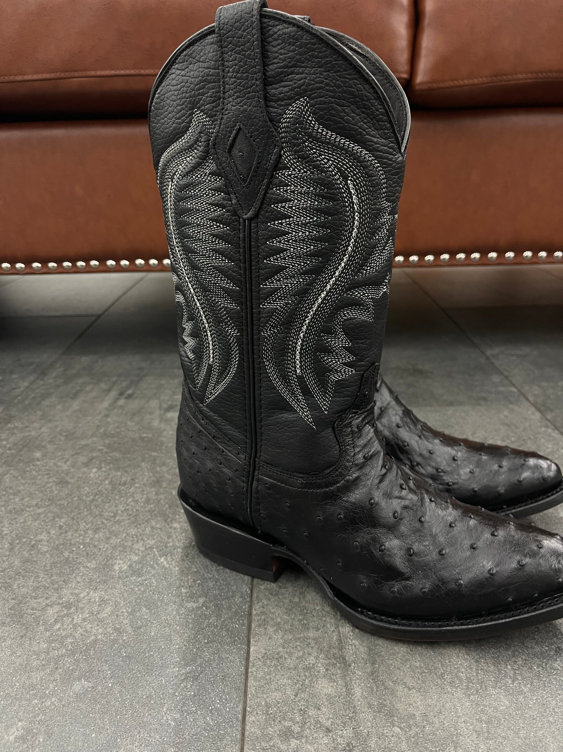Ranchero Western Wear Boots Avestruz negro tubo blanco y negro horma Sinaloa