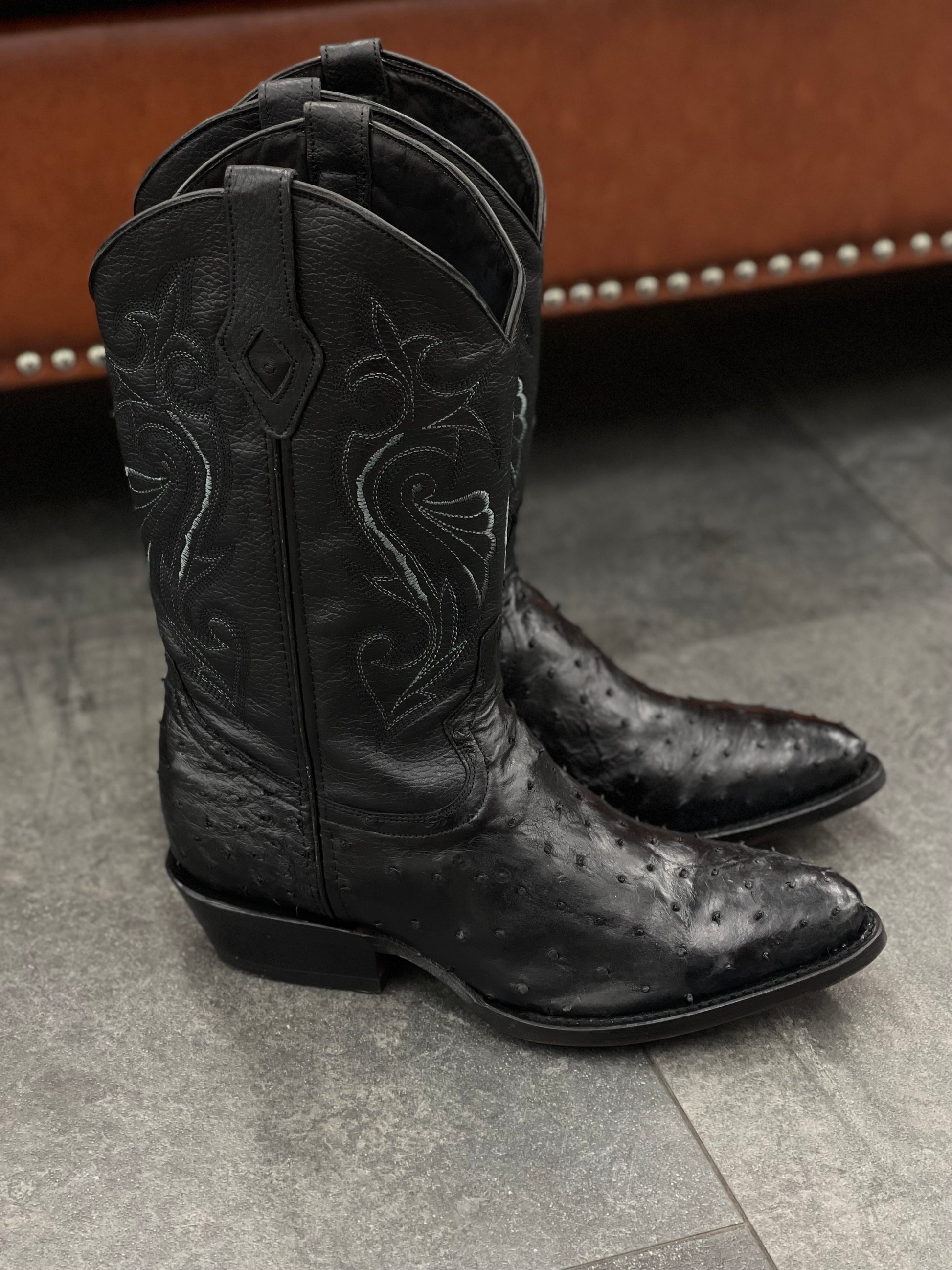 Ranchero Western Wear Boots Avestruz negro horma Sinaloa