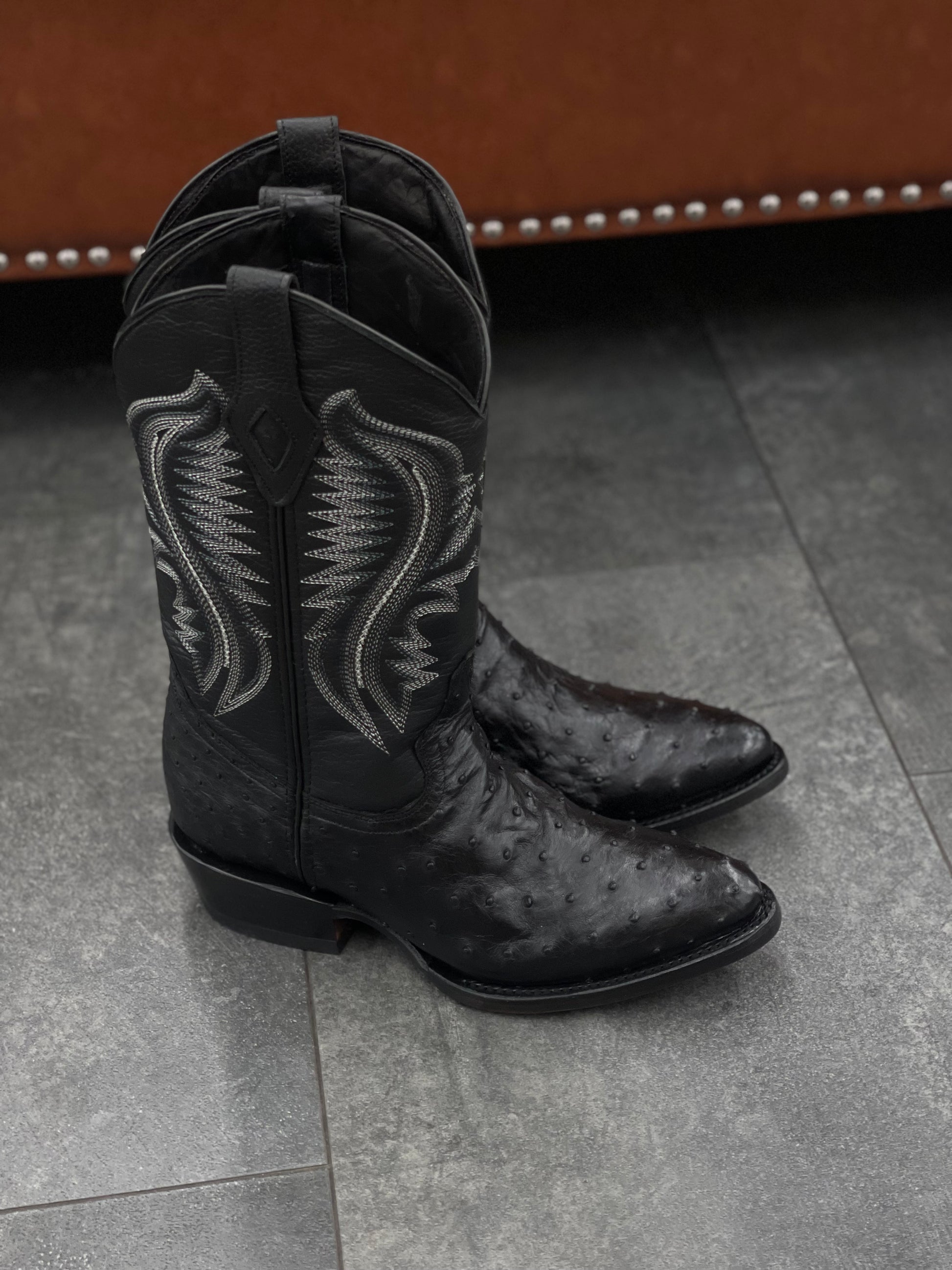 Ranchero Western Wear Boots Avestruz negro tubo blanco y negro horma Sinaloa