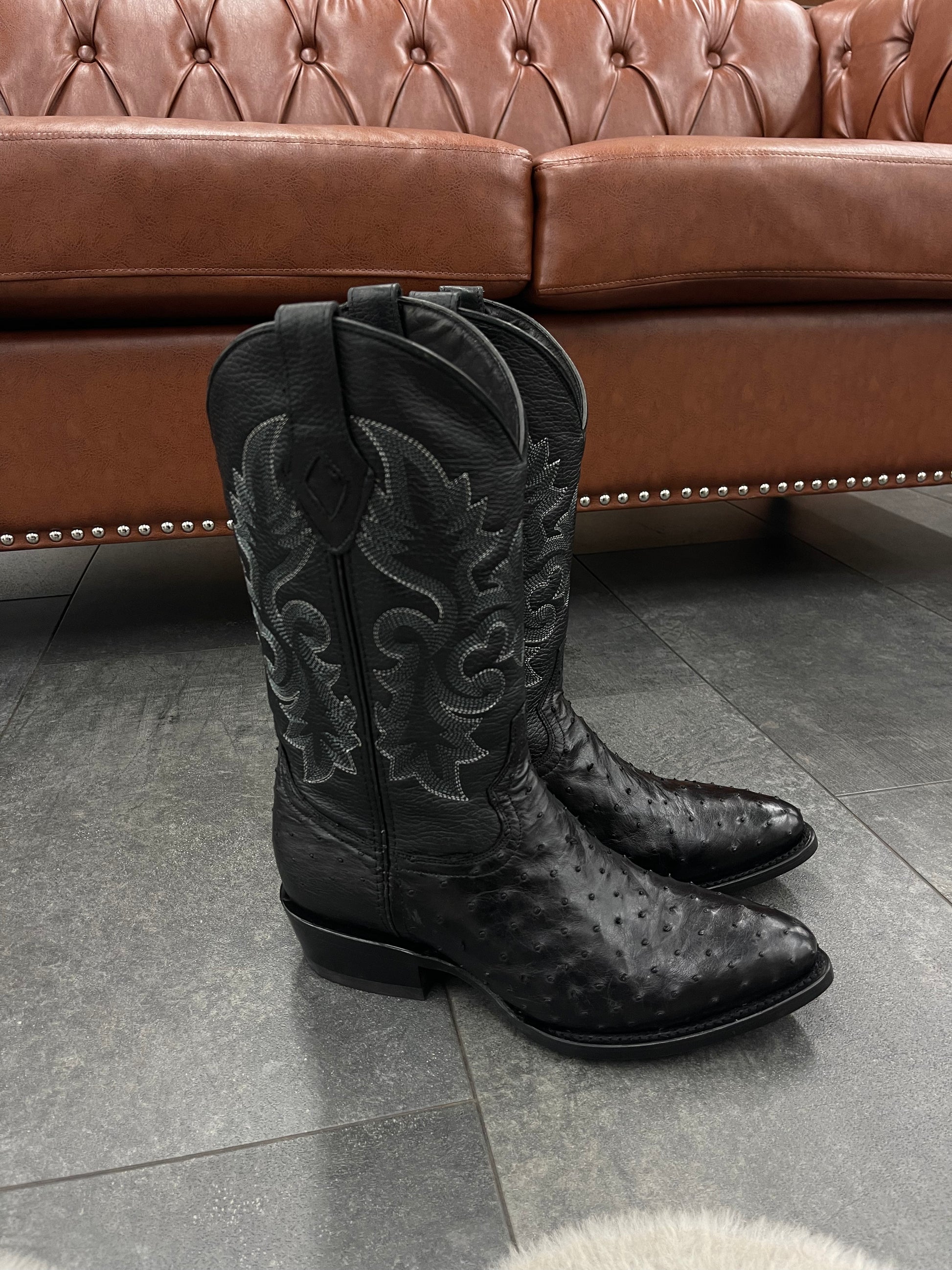 Ranchero Western Wear Boots Avestruz color negro horma Sinaloa